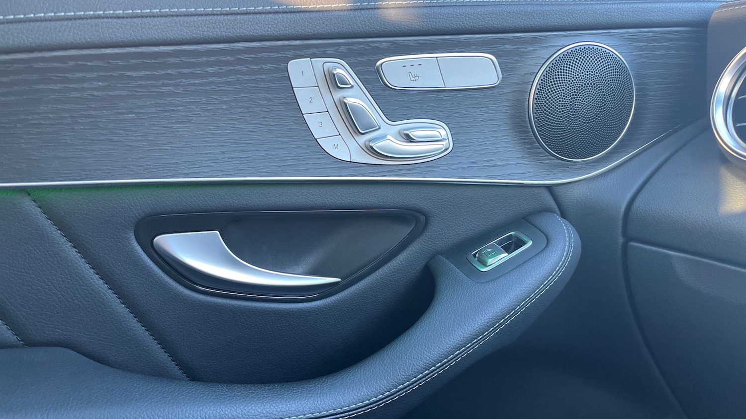 Used Mercedes-Benz GLC 2023 for sale - 77254222: Photo 36