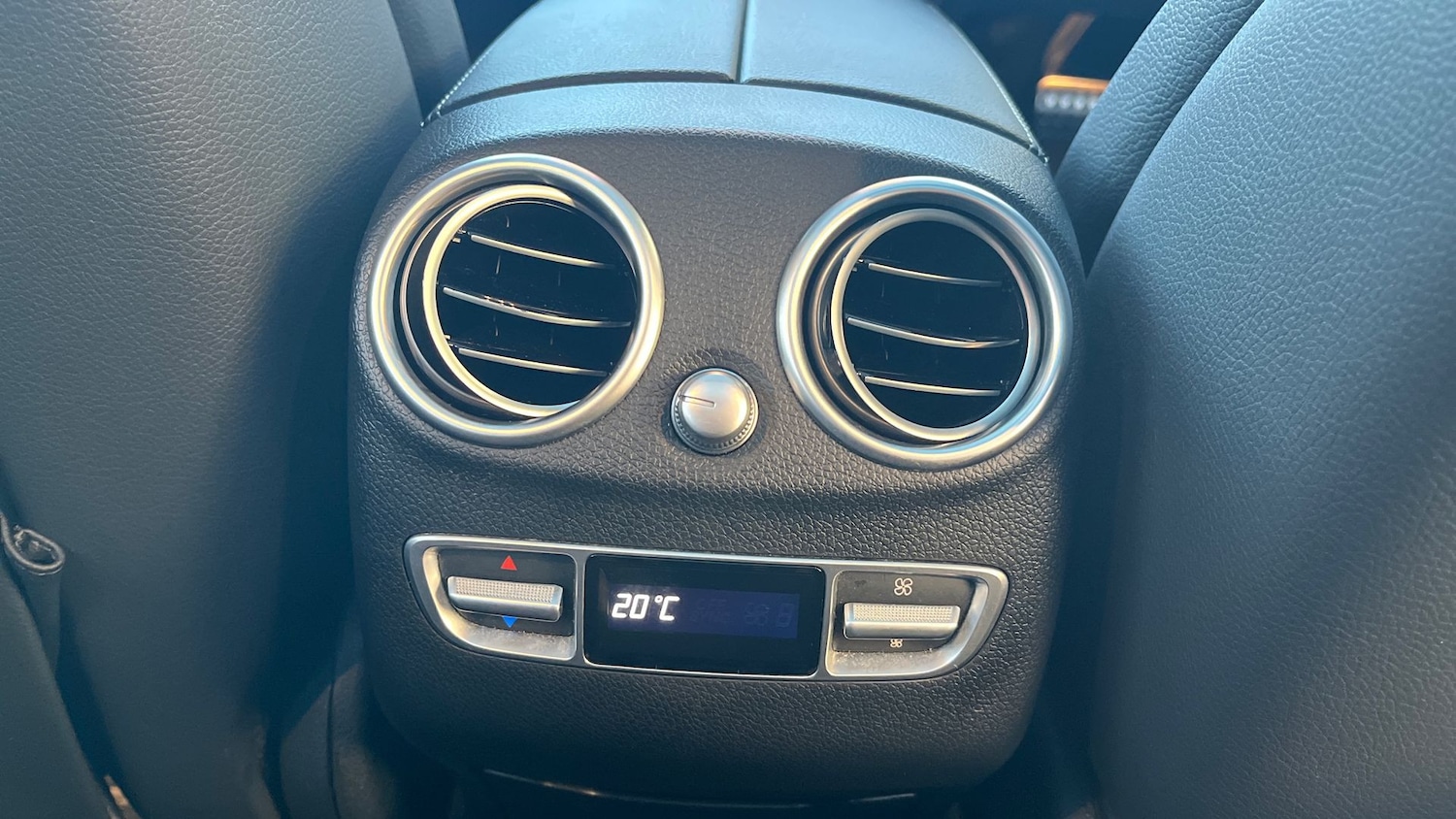 Used Mercedes-Benz GLC 2023 for sale - 77254222: Photo 38