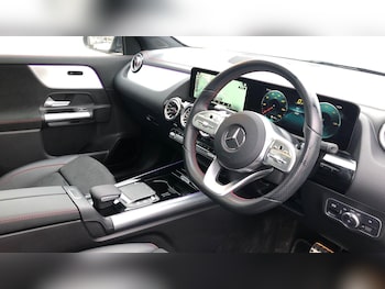 Used Mercedes-Benz EQA 2022 for sale - 77304791: Photo