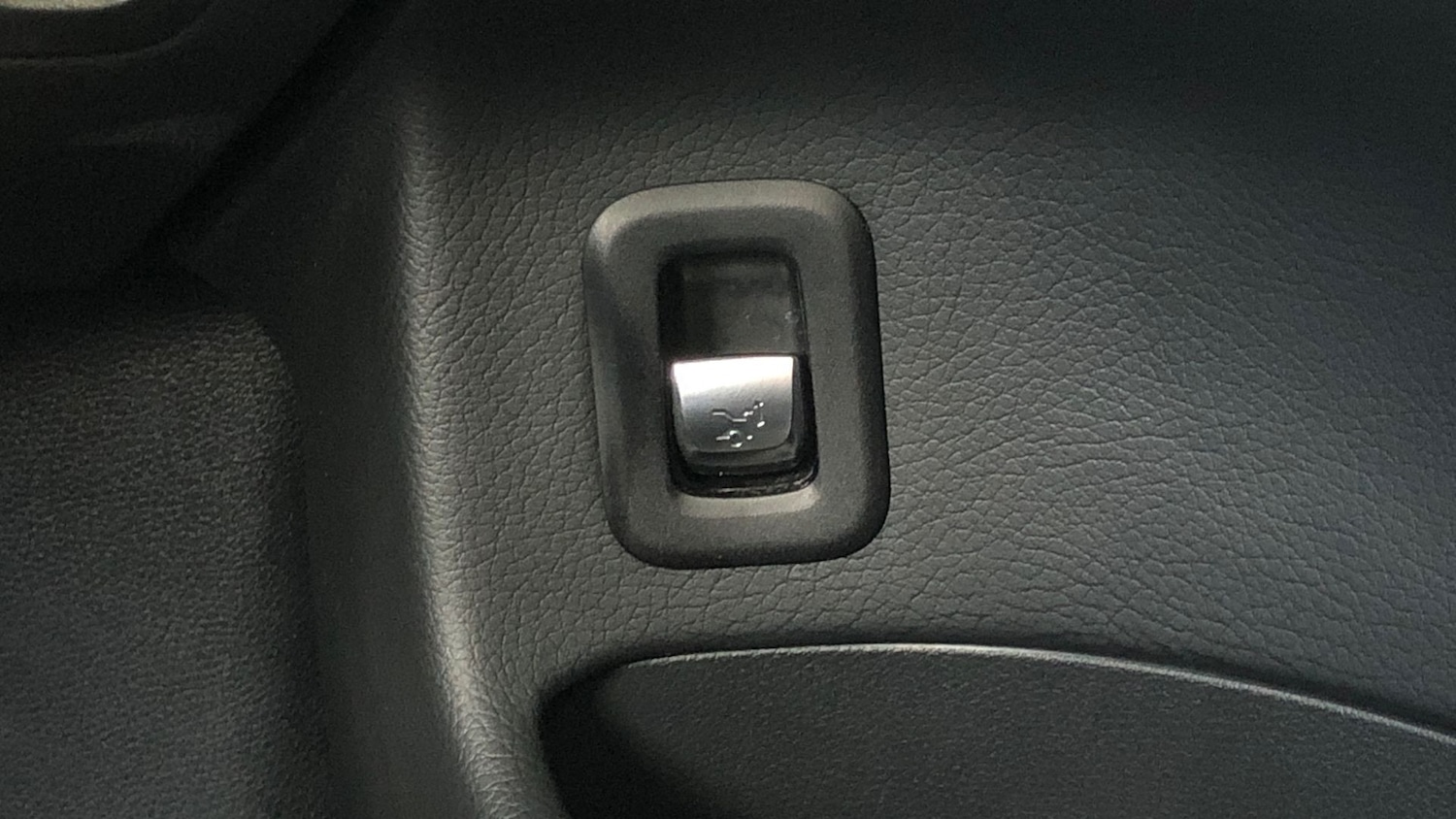 Used Mercedes-Benz GLC 2017 for sale - 76951499: Photo 27