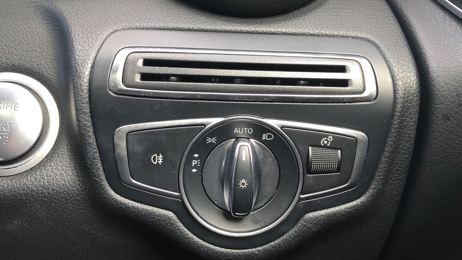 Used Mercedes-Benz GLC 2017 for sale - 76951499: Photo 28