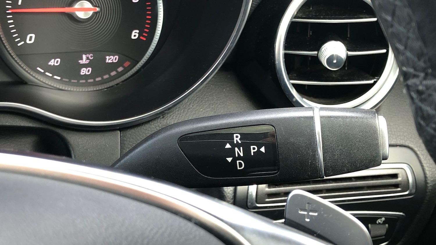 Used Mercedes-Benz GLC 2017 for sale - 76951499: Photo 30