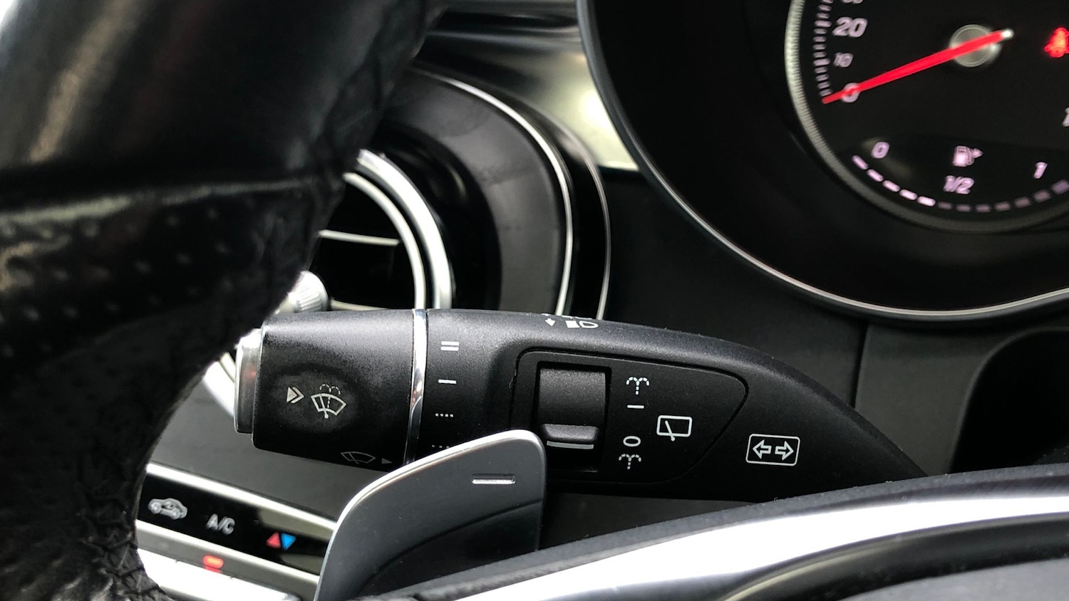 Used Mercedes-Benz GLC 2017 for sale - 76951499: Photo 31