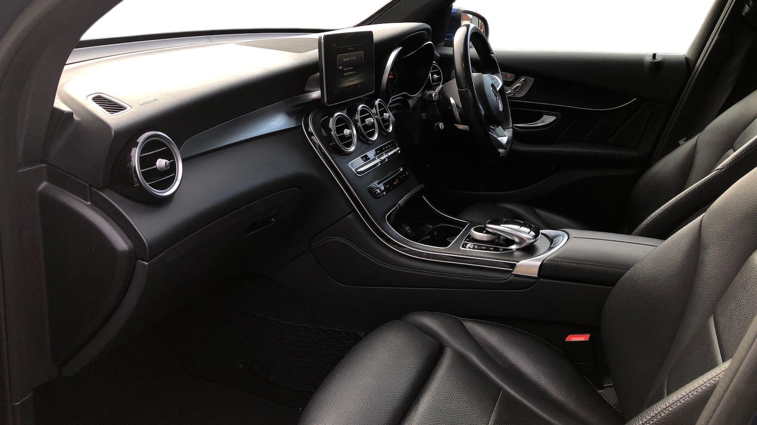 Used Mercedes-Benz GLC 2017 for sale - 76951499: Photo 8