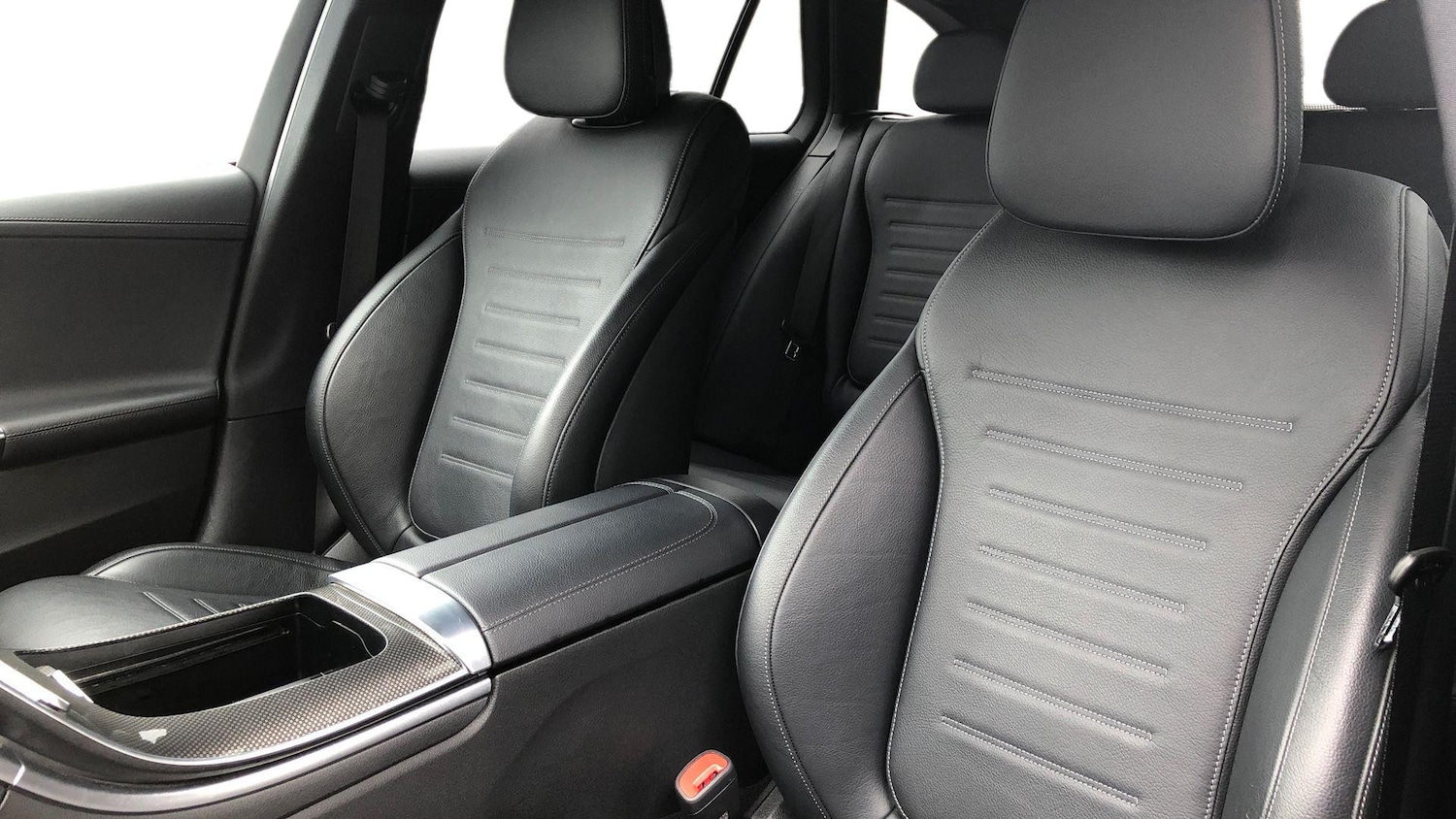 Used Mercedes-Benz C Class 2022 for sale - 76831872: Photo 11