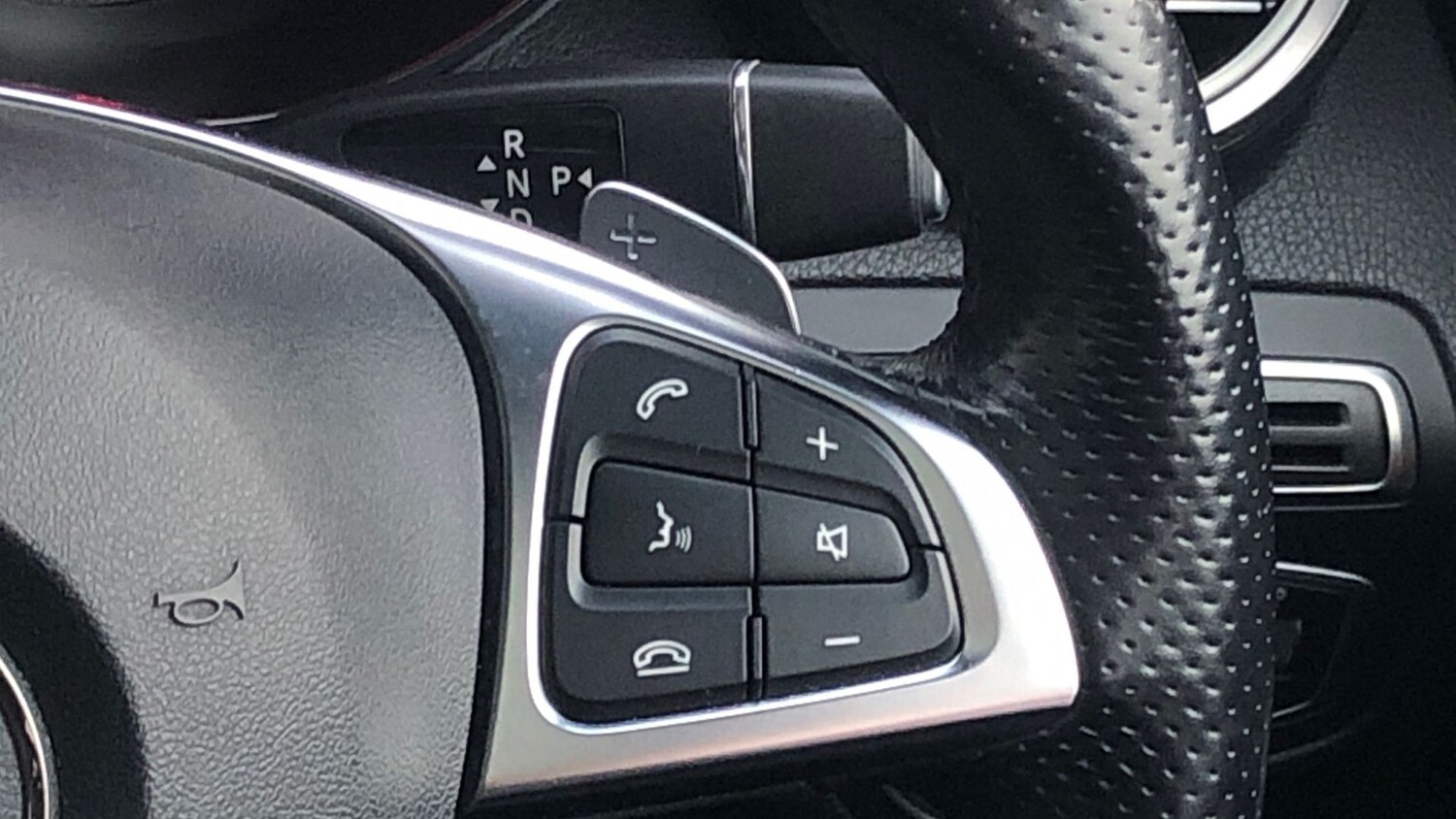 Used Mercedes-Benz GLC 2018 for sale - 76641728: Photo 26