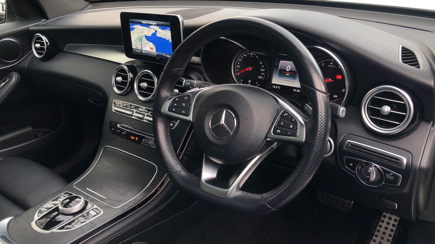 Used Mercedes-Benz GLC 2018 for sale - 76641728: Photo 3