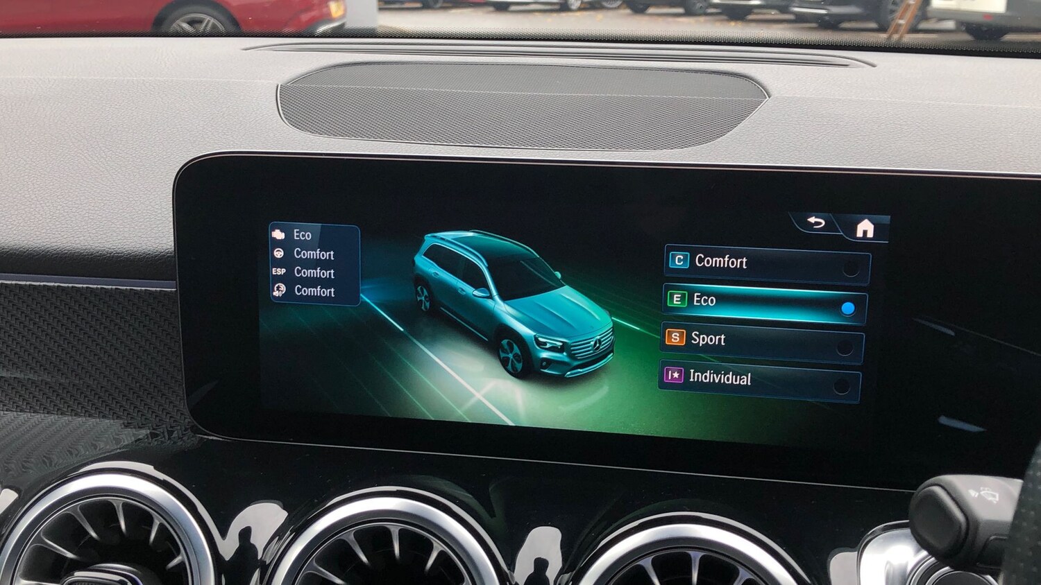 Used Mercedes-Benz GLB 2024 for sale - 76413467: Photo 35