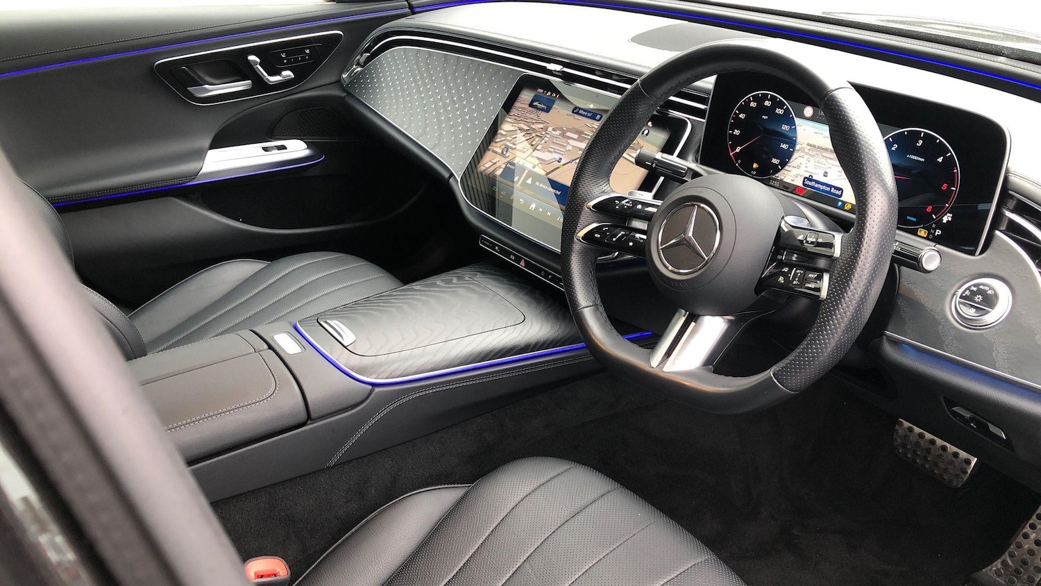 Used Mercedes-Benz E Class 2024 for sale - 77304810: Photo 3