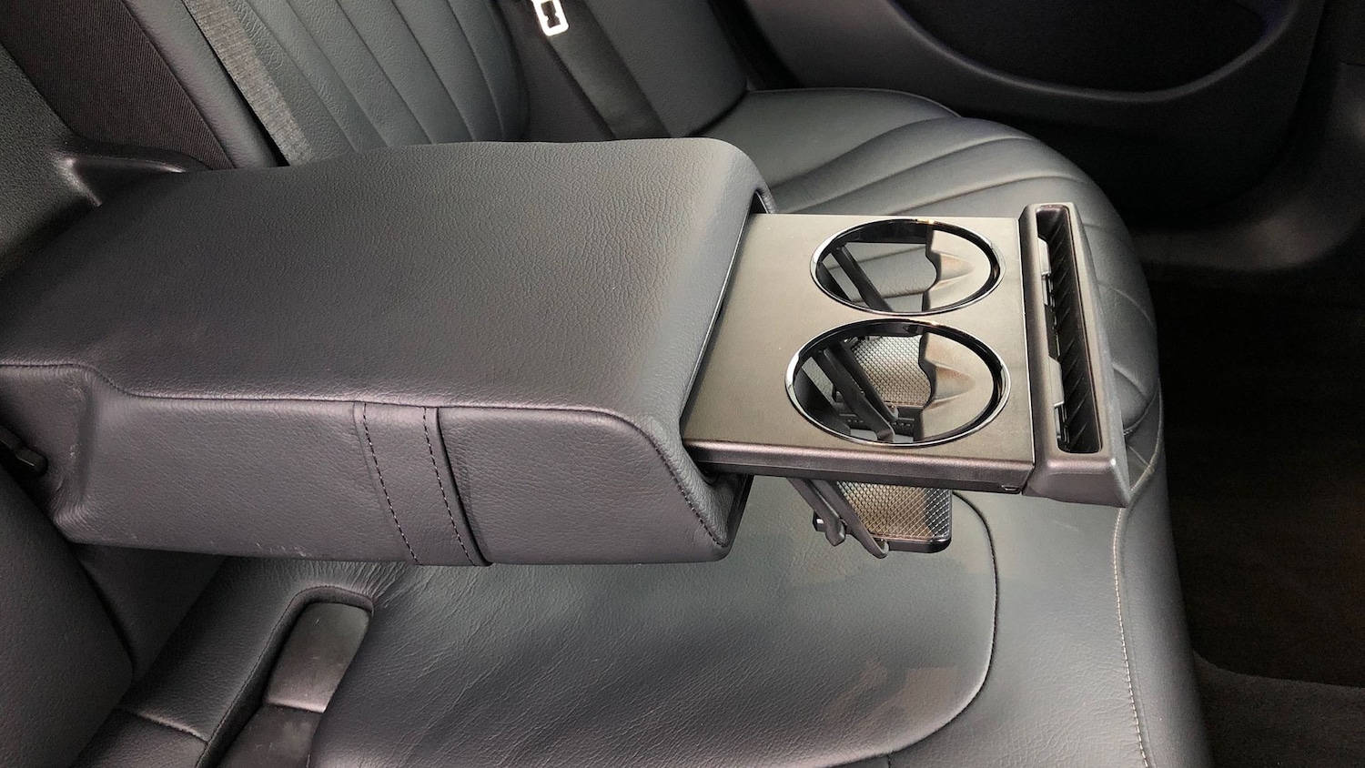 Used Mercedes-Benz E Class 2024 for sale - 77304810: Photo 37