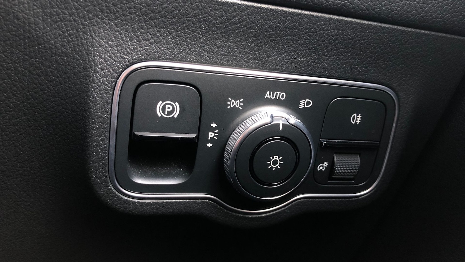 Used Mercedes-Benz GLA 2022 for sale - 76536972: Photo 27