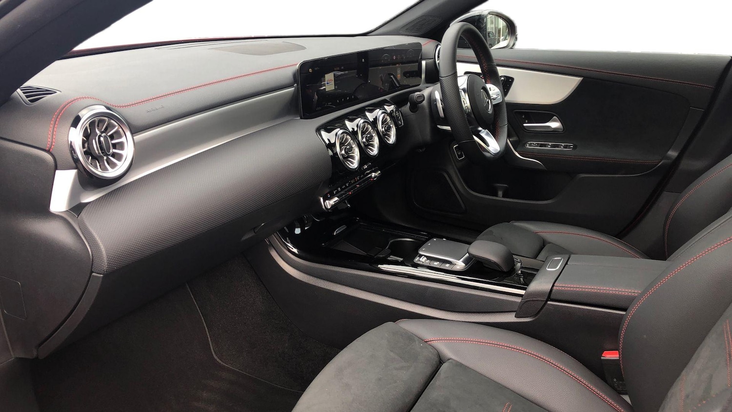 Used Mercedes-Benz CLA 2023 for sale - 76413485: Photo 8