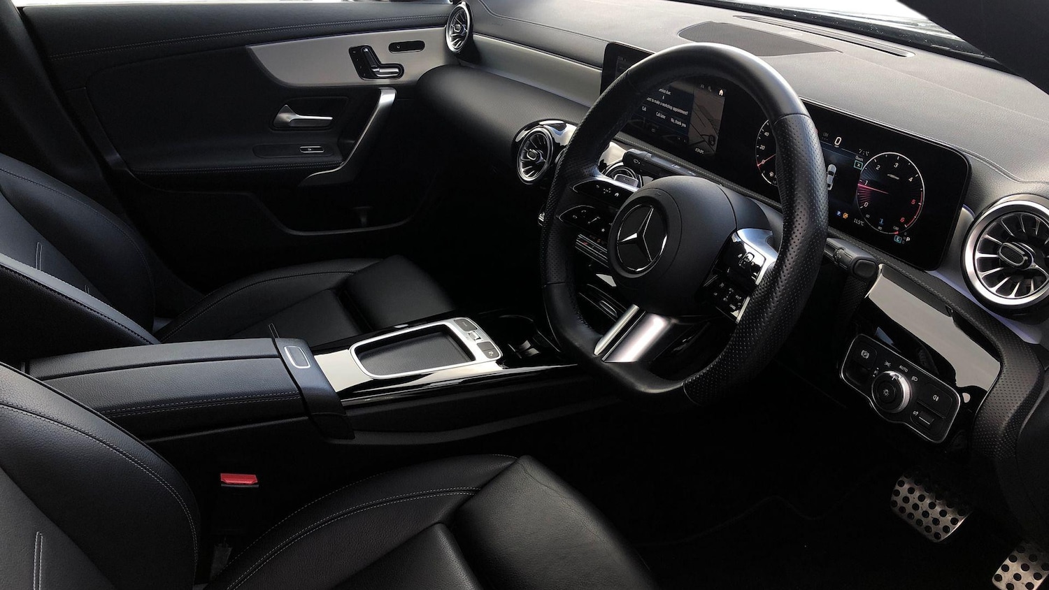 Used Mercedes-Benz CLA 2024 for sale - 76694490: Photo 3