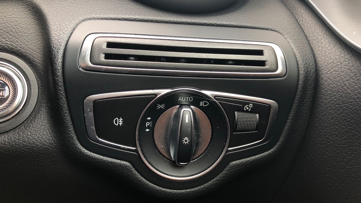 Used Mercedes-Benz C Class 2019 for sale - 76413632: Photo 15