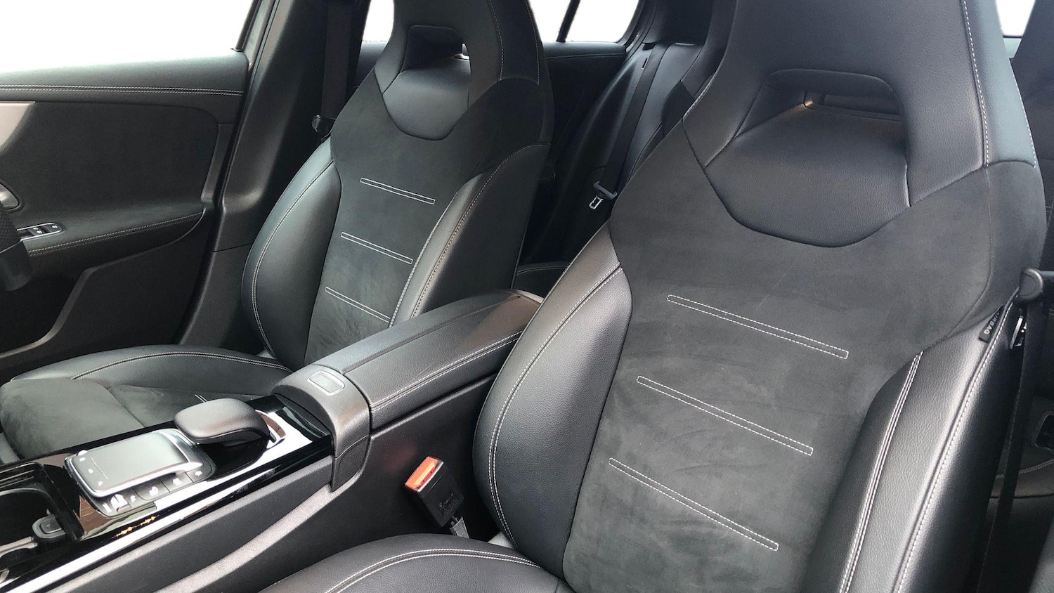 Used Mercedes-Benz A-Class 2021 for sale - 76879536: Photo 11