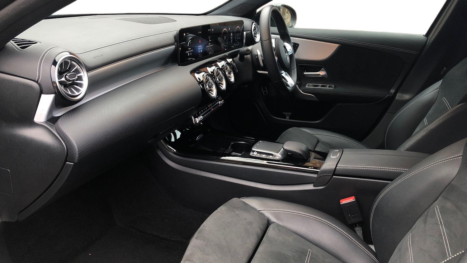 Used Mercedes-Benz A-Class 2021 for sale - 76879536: Photo 8