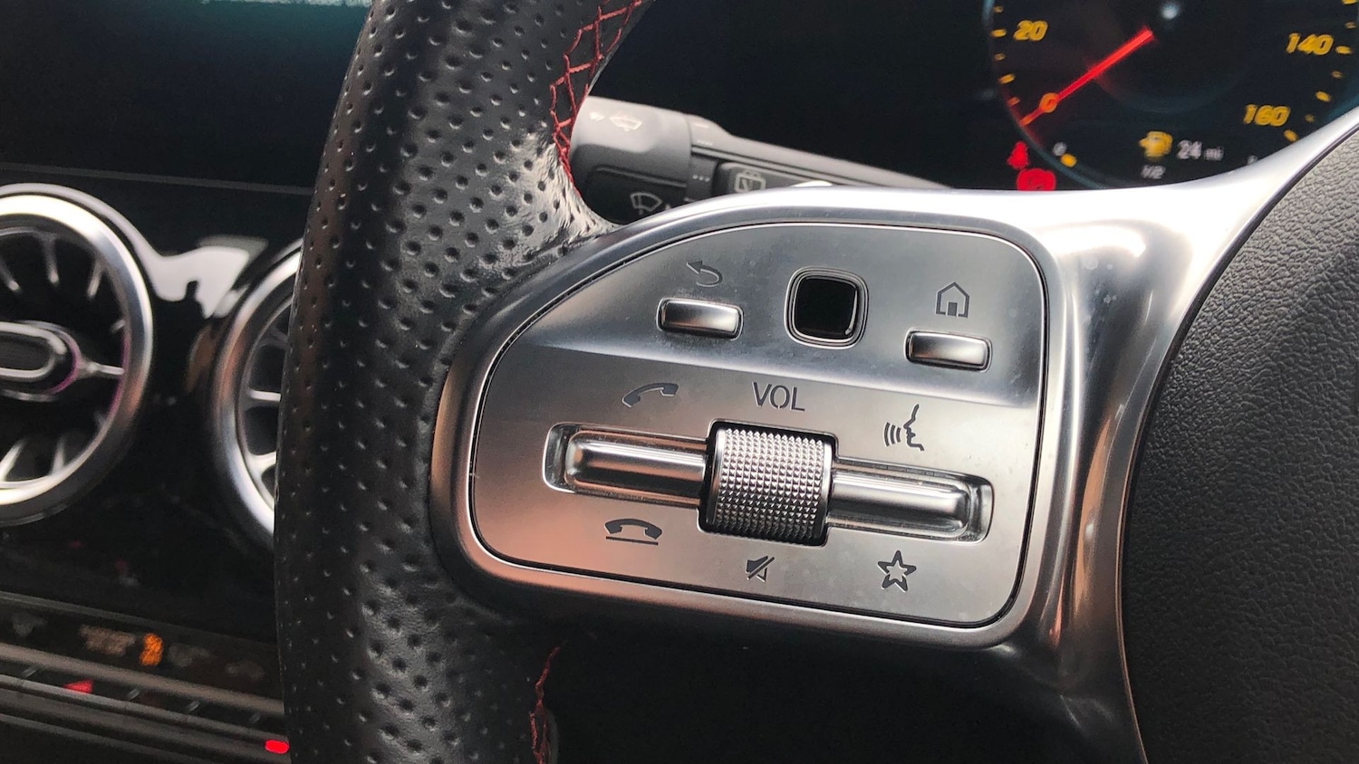 Used Mercedes-Benz GLA 2022 for sale - 76951488: Photo 19