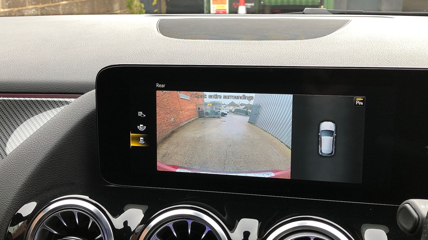 Used Mercedes-Benz GLA 2022 for sale - 76951488: Photo 37