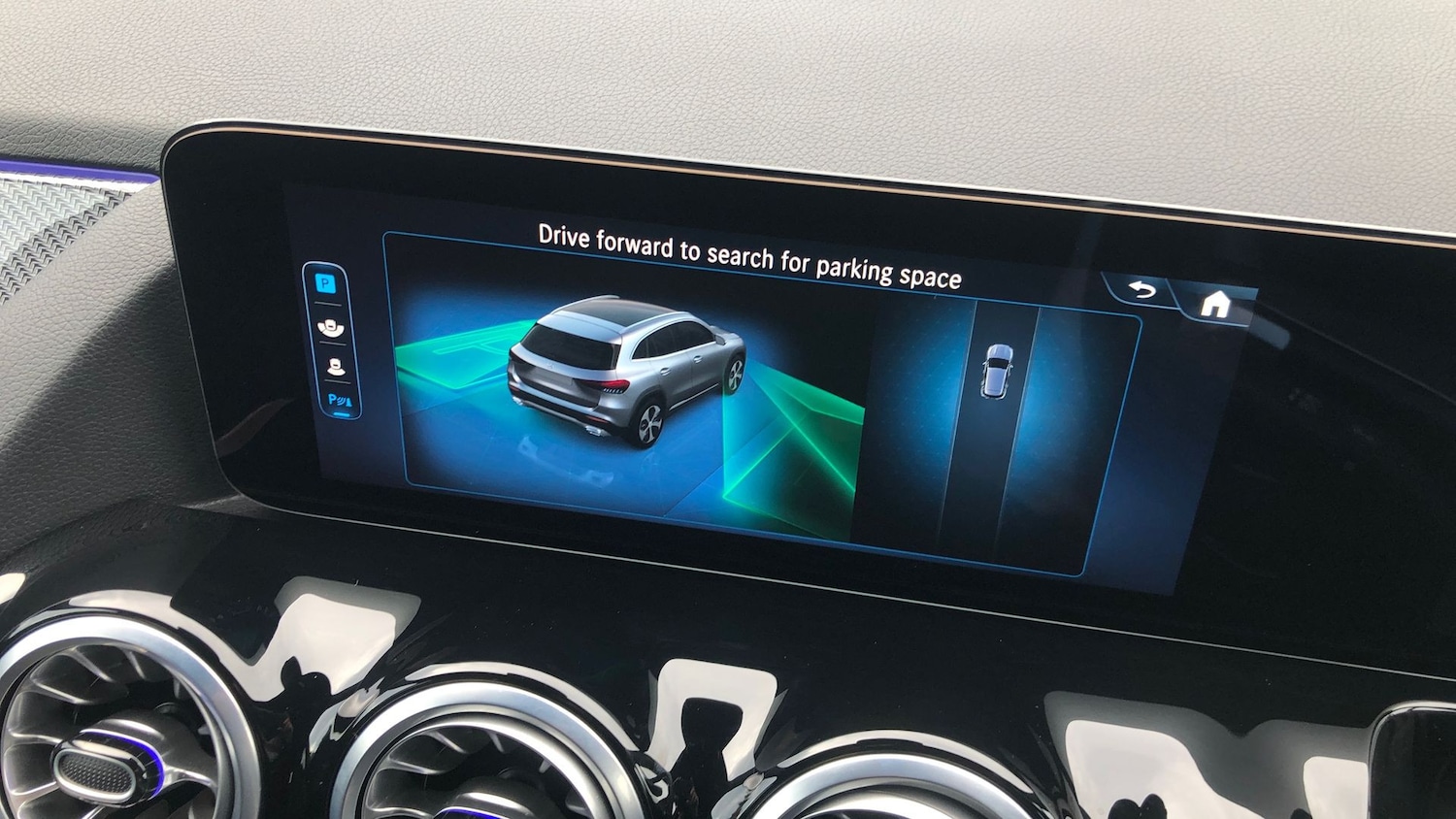 Used Mercedes-Benz GLA 2024 for sale - 76413514: Photo 31