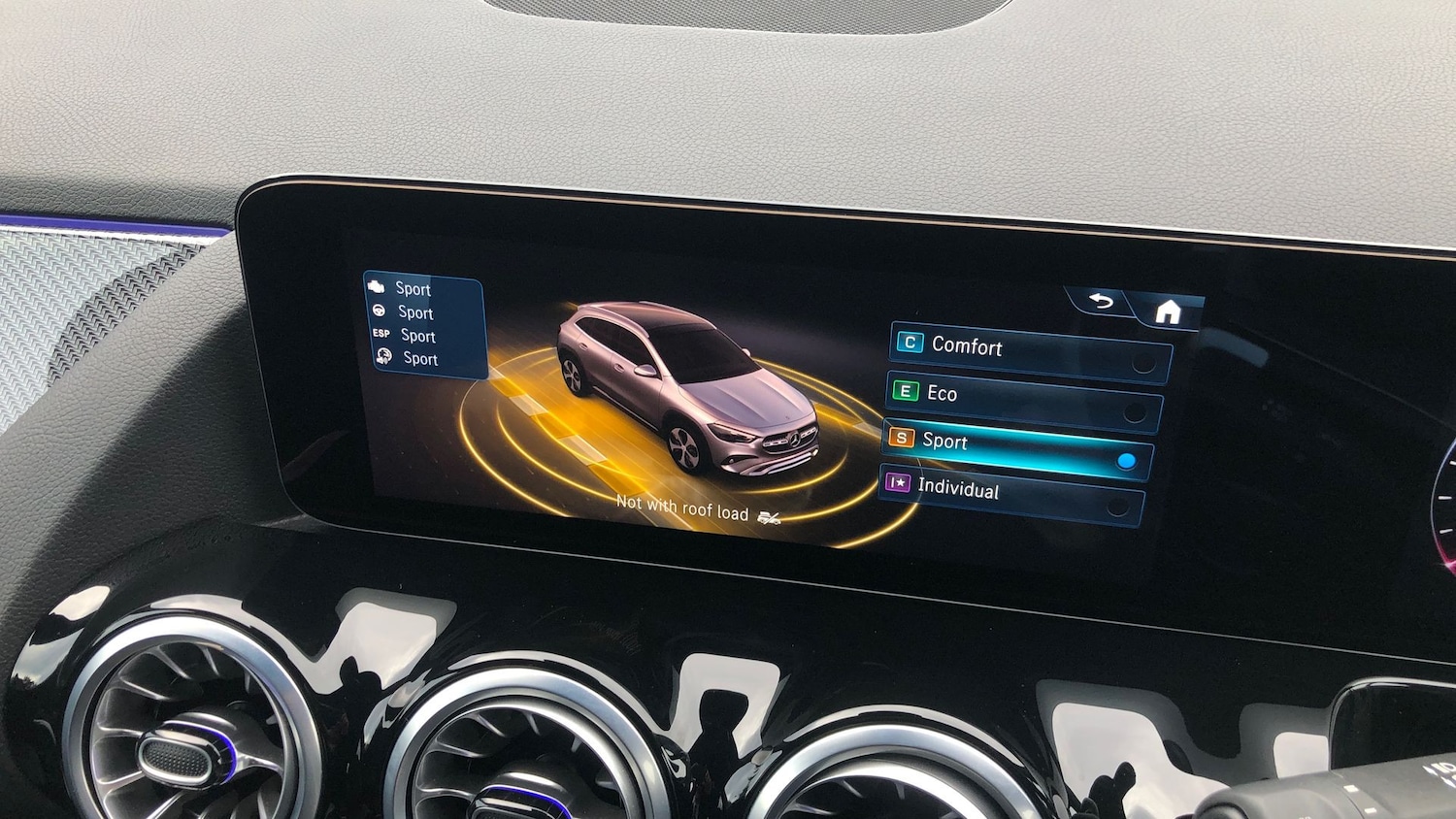 Used Mercedes-Benz GLA 2024 for sale - 76413514: Photo 32