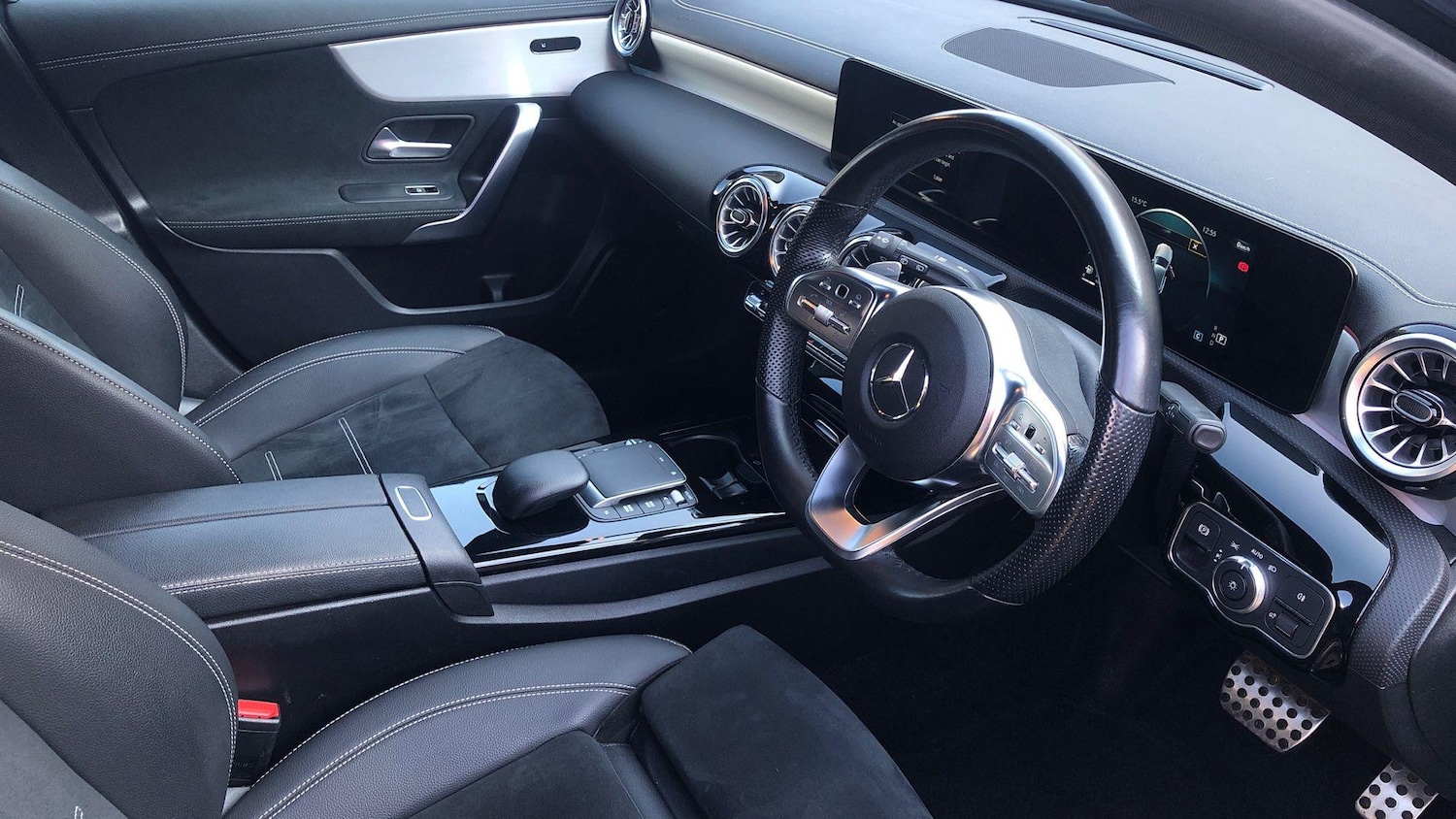 Used Mercedes-Benz A-Class 2022 for sale - 77721760: Photo 3