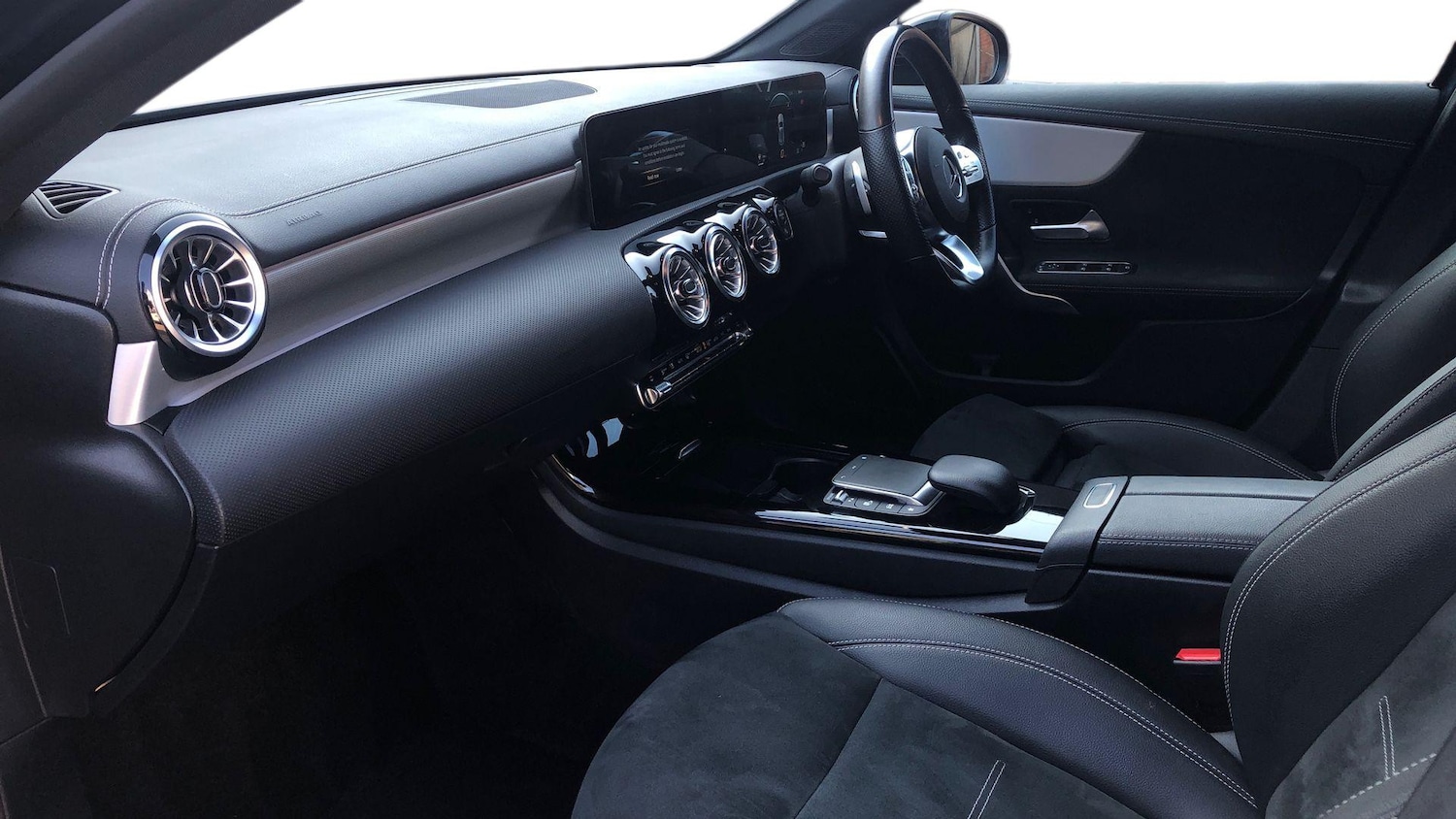 Used Mercedes-Benz A-Class 2022 for sale - 77721760: Photo 8