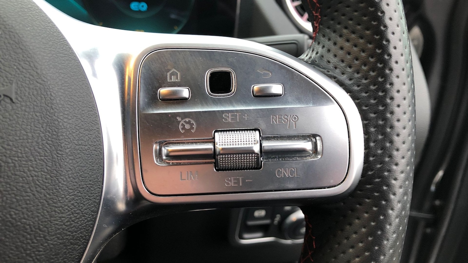 Used Mercedes-Benz EQA 2021 for sale - 76949464: Photo 36