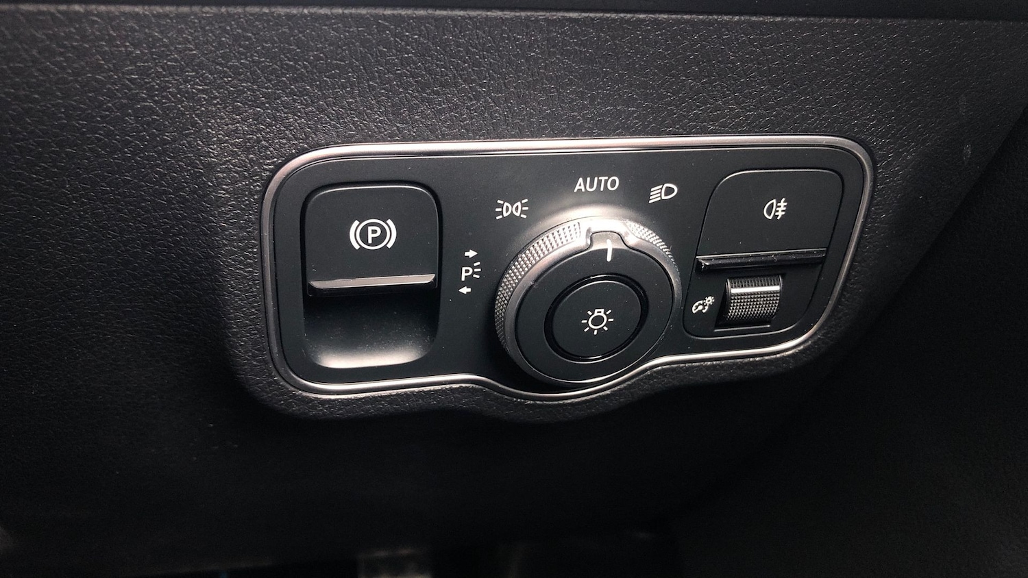 Used Mercedes-Benz EQB 2024 for sale - 76508893: Photo 31