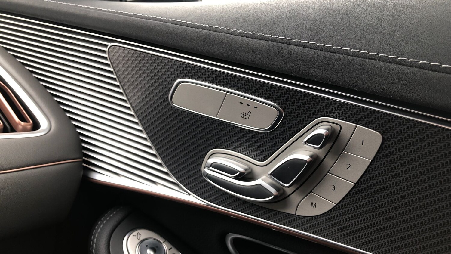 Used Mercedes-Benz EQC 2022 for sale - 76413554: Photo 25