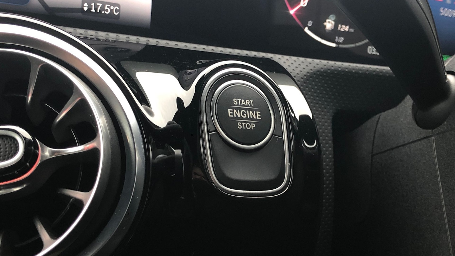 Used Mercedes-Benz CLA 2024 for sale - 76413577: Photo 30