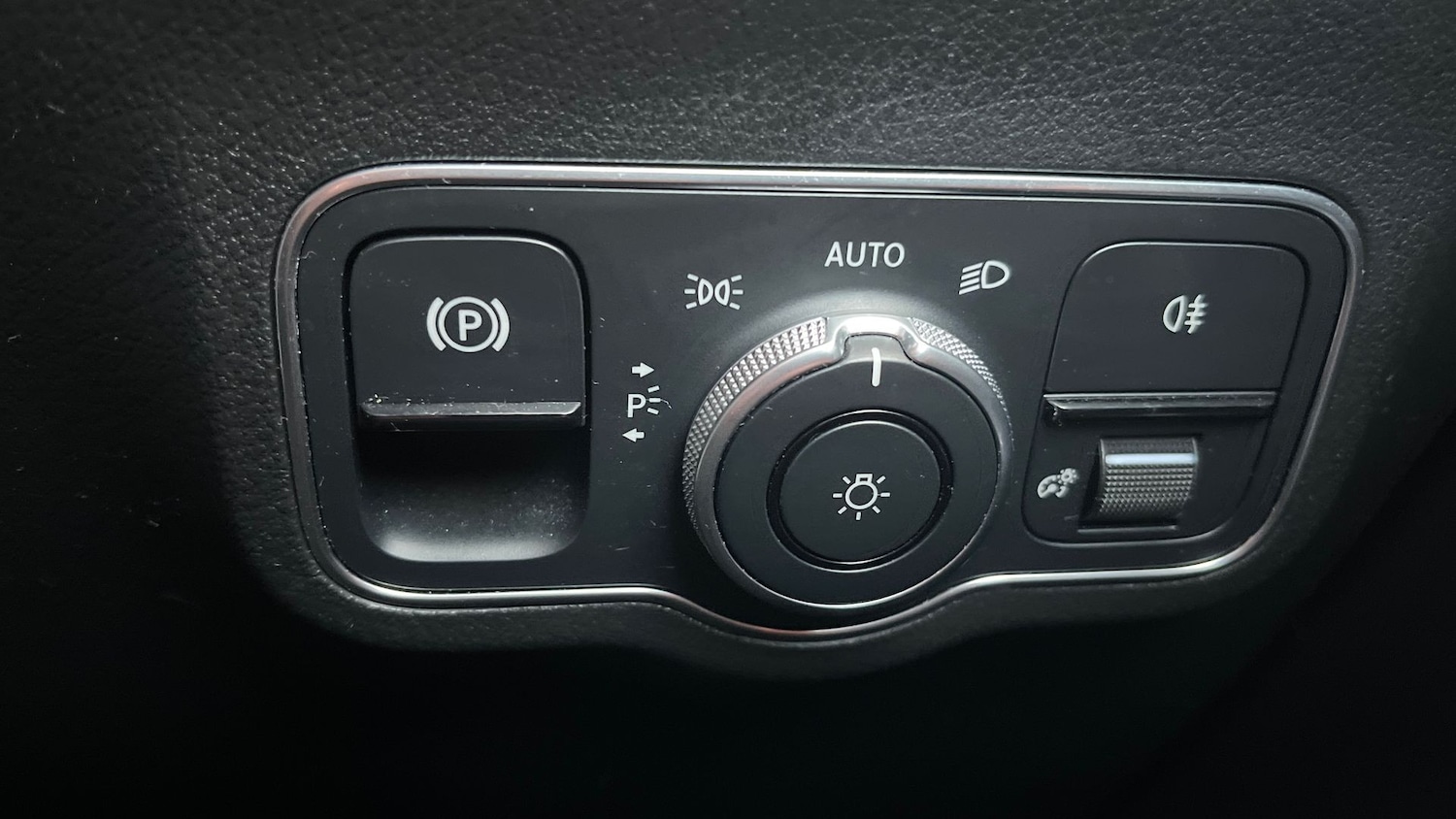 Used Mercedes-Benz GLA 2021 for sale - 77062179: Photo 27