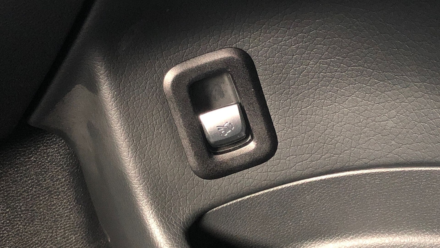 Used Mercedes-Benz EQC 2022 for sale - 76413435: Photo 27