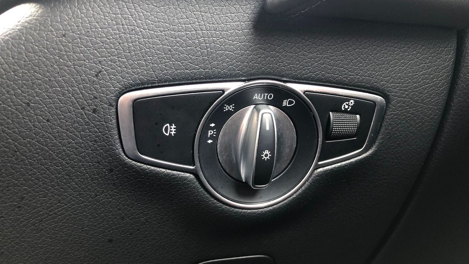 Used Mercedes-Benz EQC 2022 for sale - 76413435: Photo 28