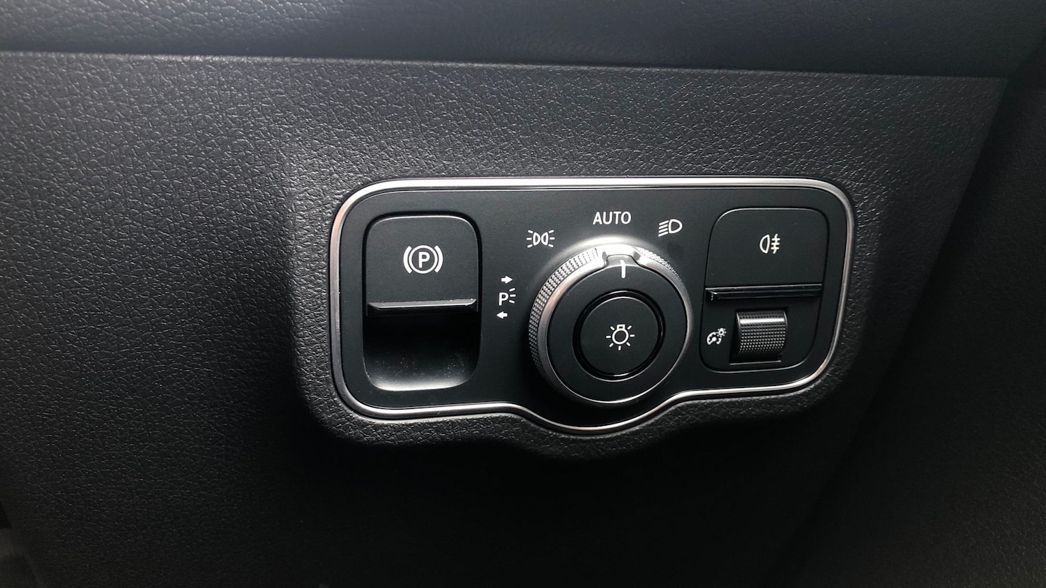 Used Mercedes-Benz GLB 2022 for sale - 76413505: Photo 26