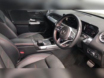 Used Mercedes-Benz GLB 2022 for sale - 76413505: Photo