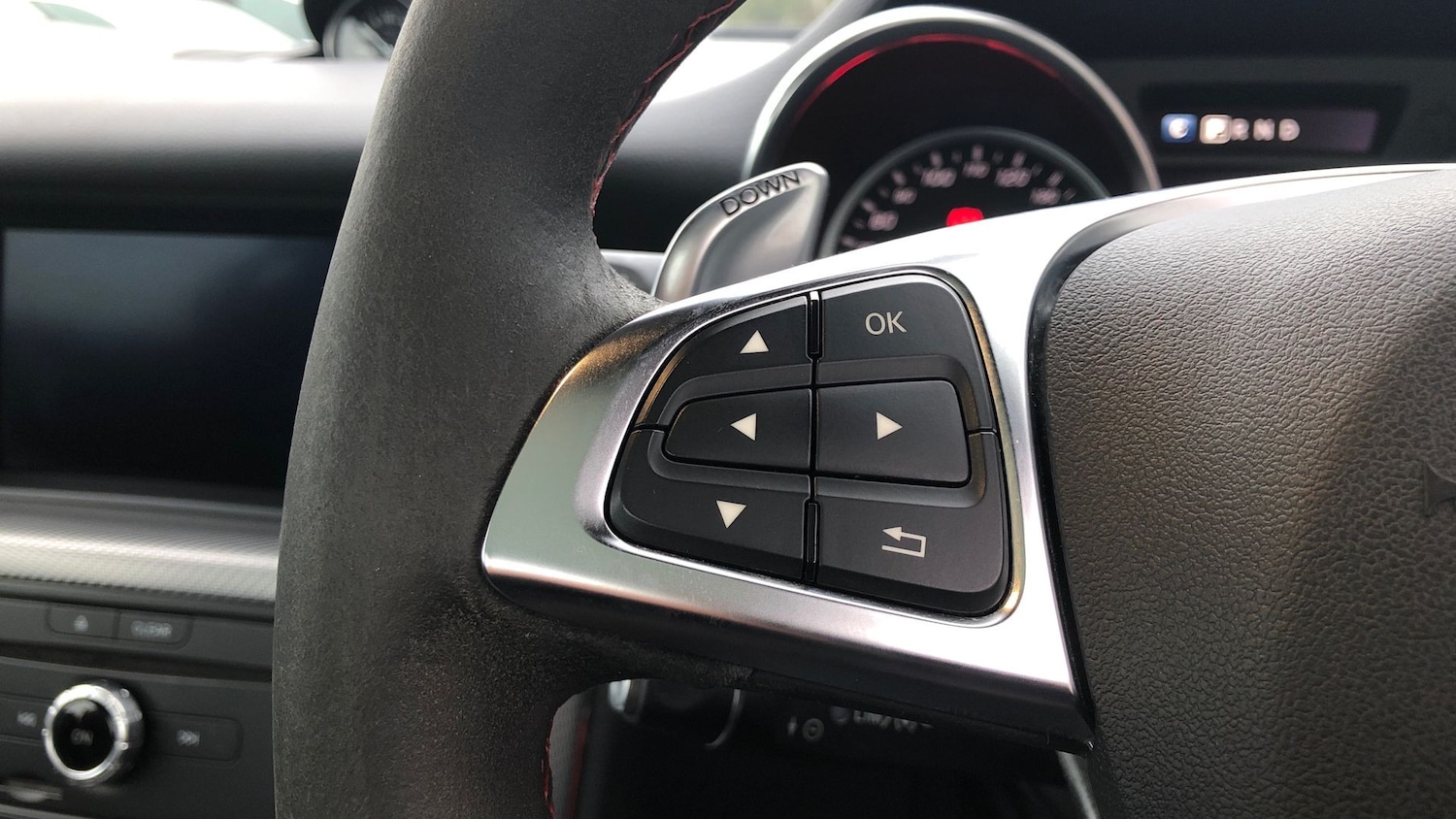 Used Mercedes-Benz SLC 2019 for sale - 76413524: Photo 19