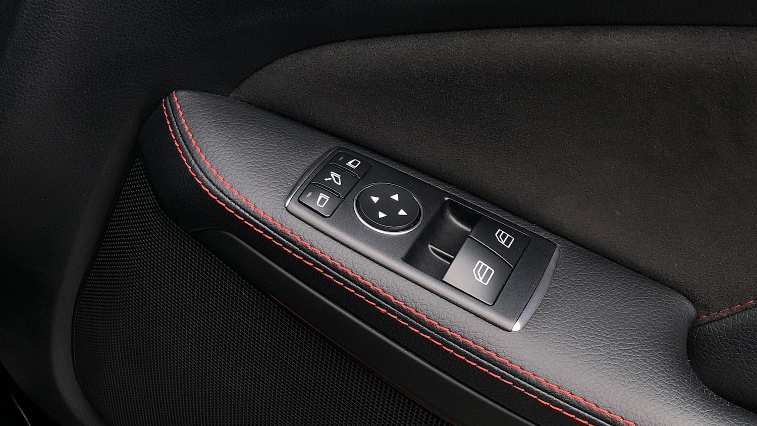 Used Mercedes-Benz SLC 2019 for sale - 76413524: Photo 23