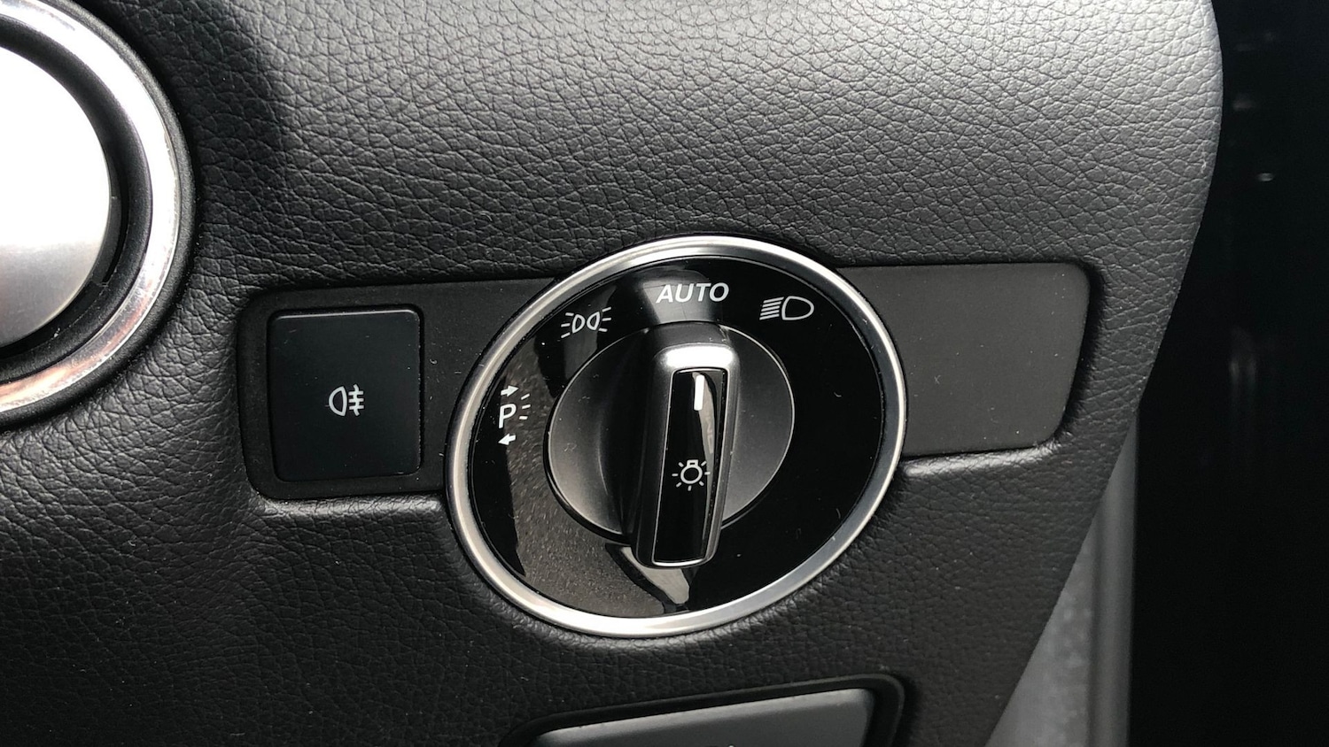 Used Mercedes-Benz SLC 2019 for sale - 76413524: Photo 24