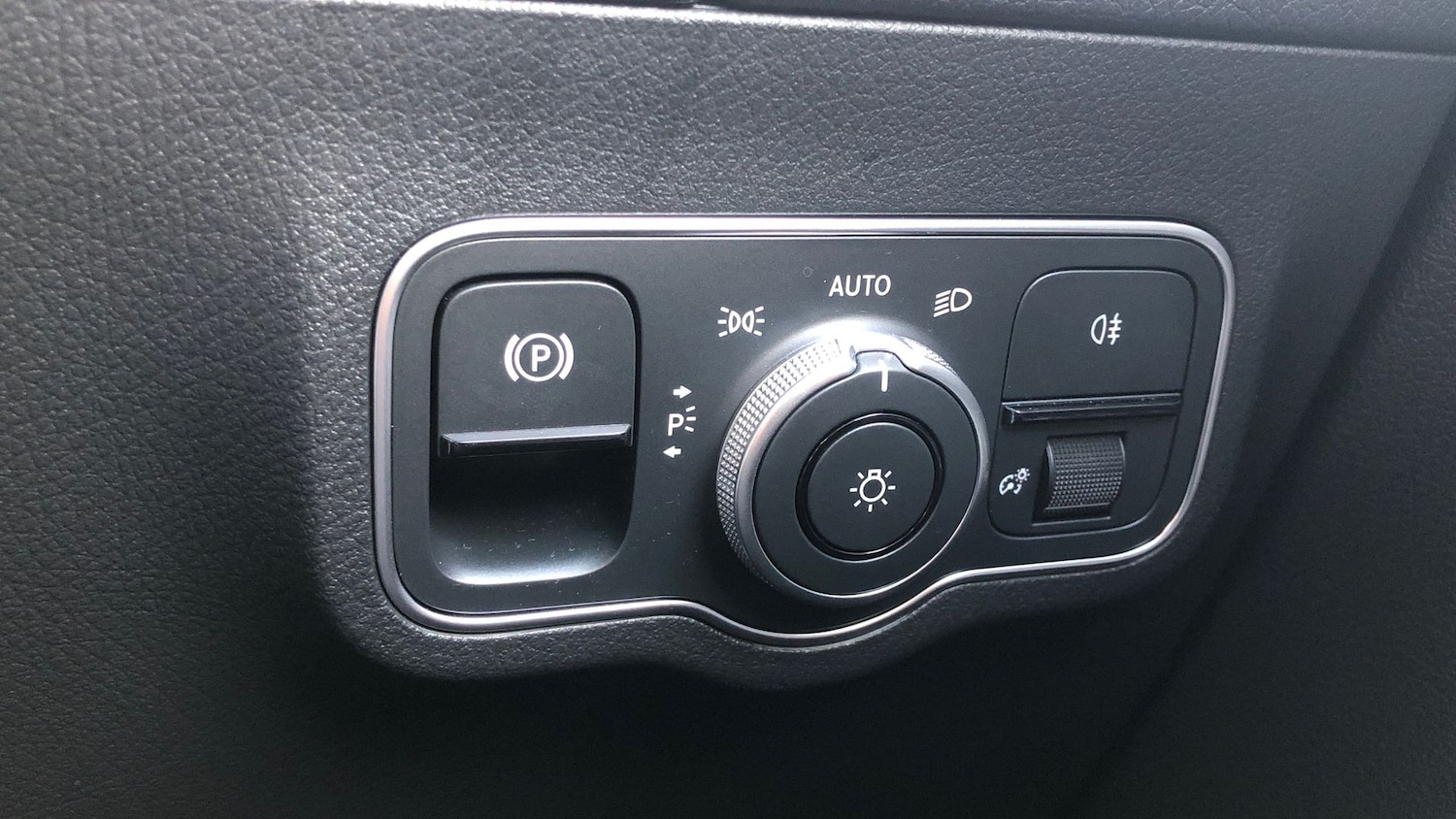 Used Mercedes-Benz EQA 2023 for sale - 76413641: Photo 15