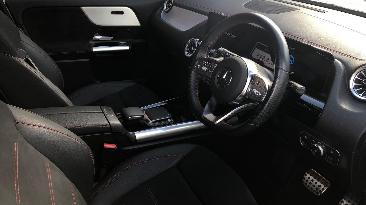 Used Mercedes-Benz EQA 2023 for sale - 76413641: Photo 8