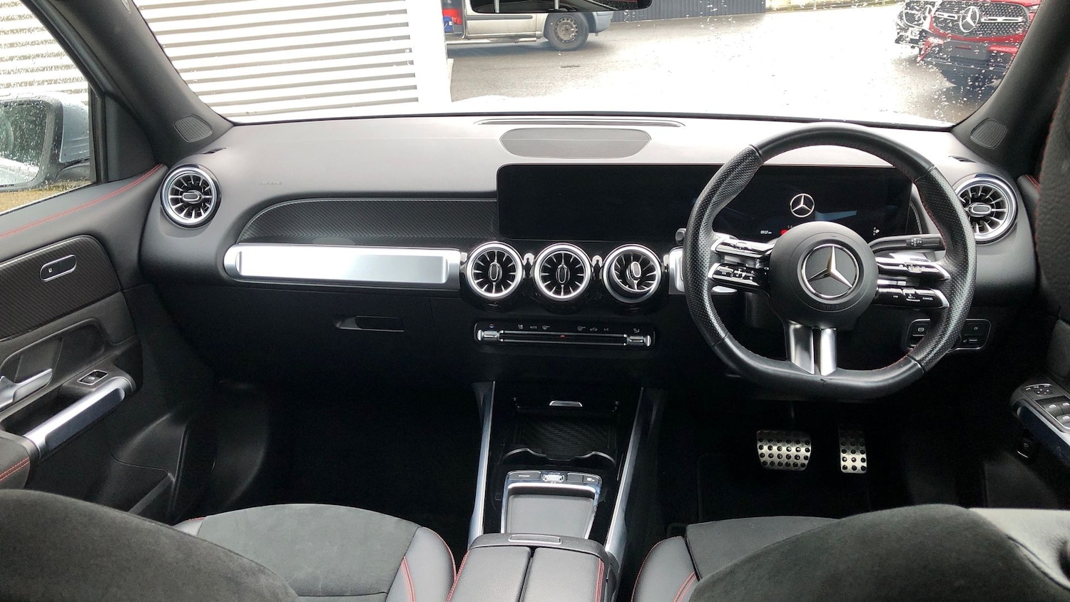 Used Mercedes-Benz GLB 2024 for sale - 77304807: Photo 18