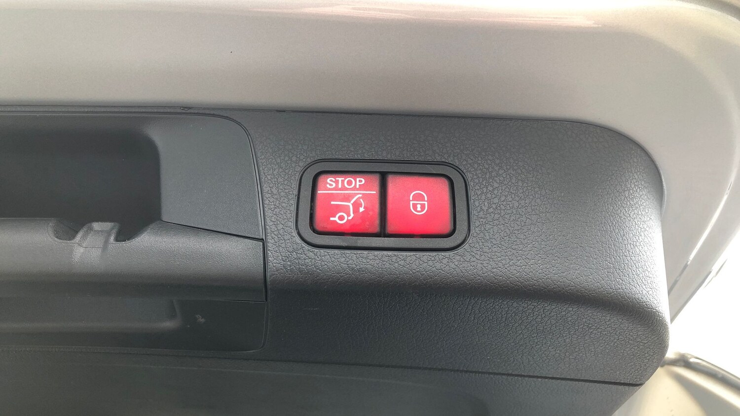 Used Mercedes-Benz GLB 2024 for sale - 77304807: Photo 29