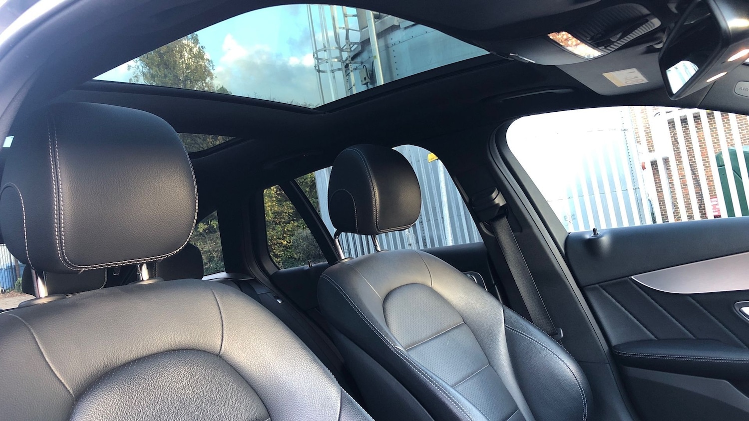 Used Mercedes-Benz C Class 2017 for sale - 76569636: Photo 21