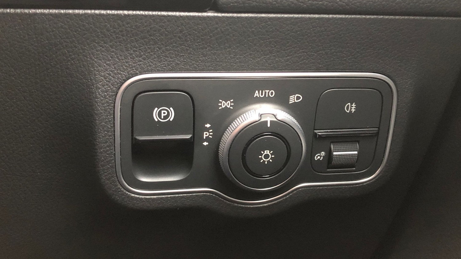 Used Mercedes-Benz GLA 2023 for sale - 77747513: Photo 27