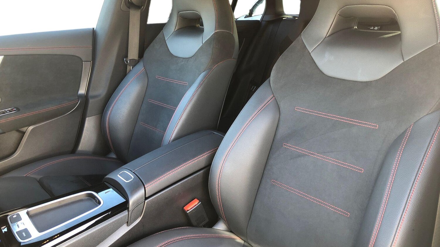 Used Mercedes-Benz CLA 2024 for sale - 76571412: Photo 11