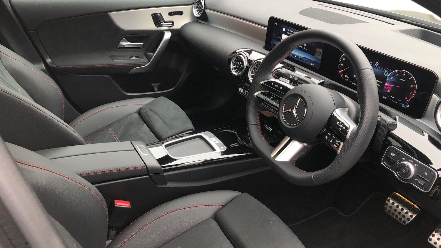 Used Mercedes-Benz A-Class 2024 for sale - 76413549: Photo 3