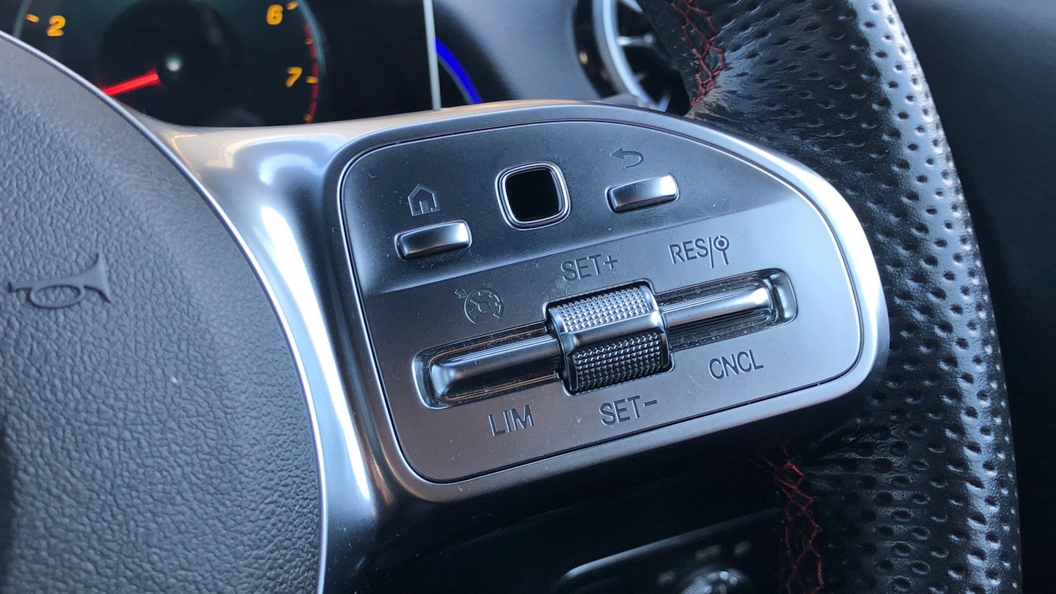 Used Mercedes-Benz GLB 2023 for sale - 77595759: Photo 23