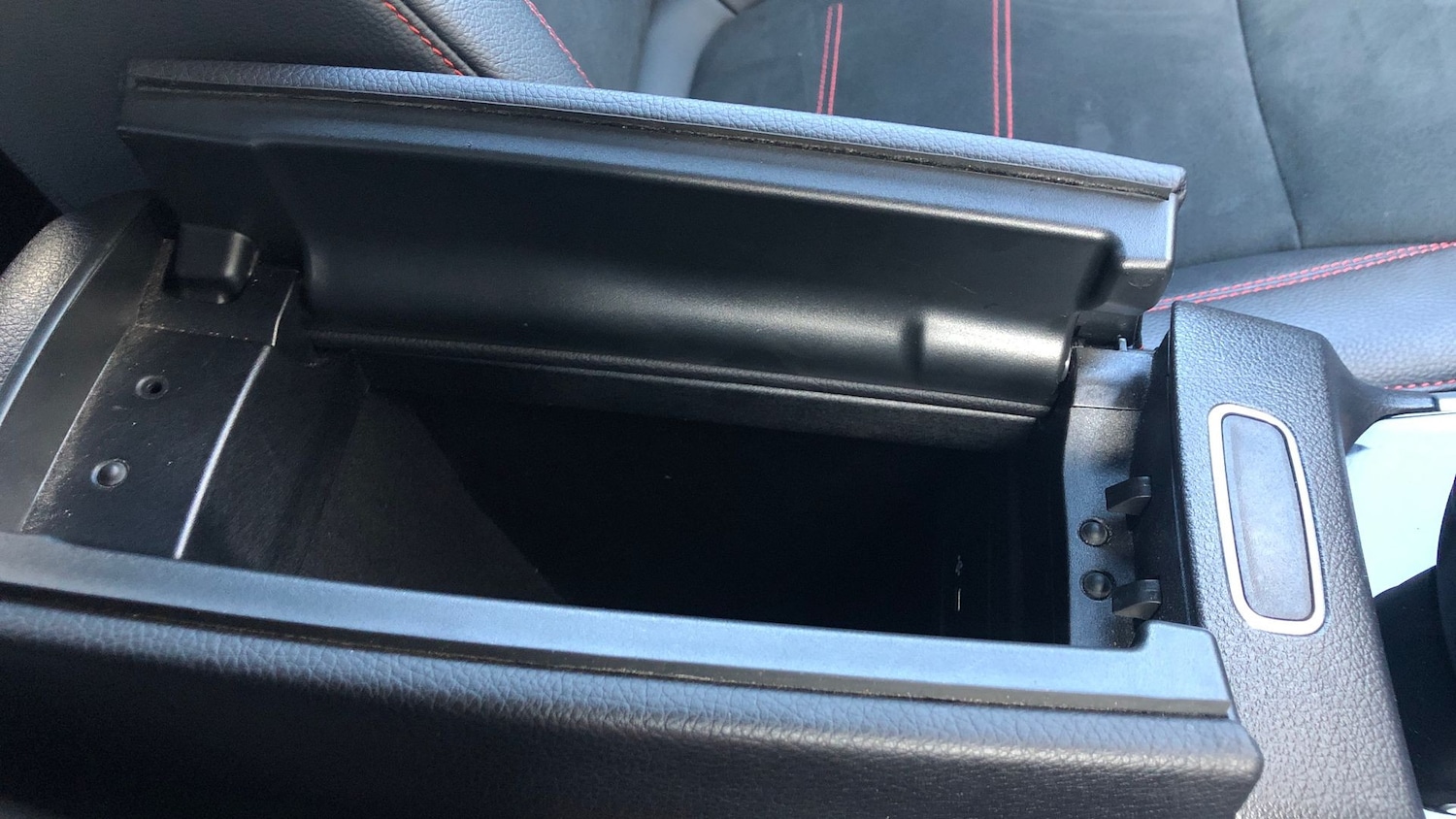 Used Mercedes-Benz GLB 2023 for sale - 77595759: Photo 33