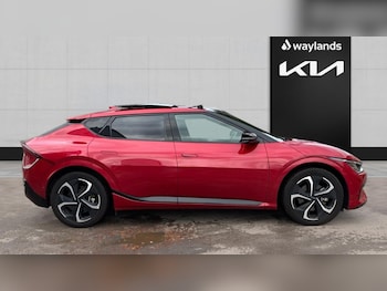 Used Kia EV6 2023 for sale - 76415213: Photo