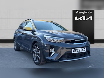 Used Kia Stonic 2023 for sale - 78450151: Photo